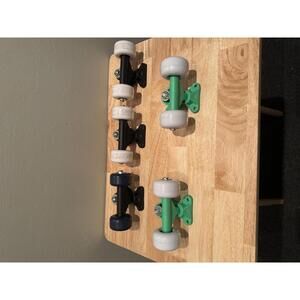 Set of 5 Skateboard Trucks with Wheels